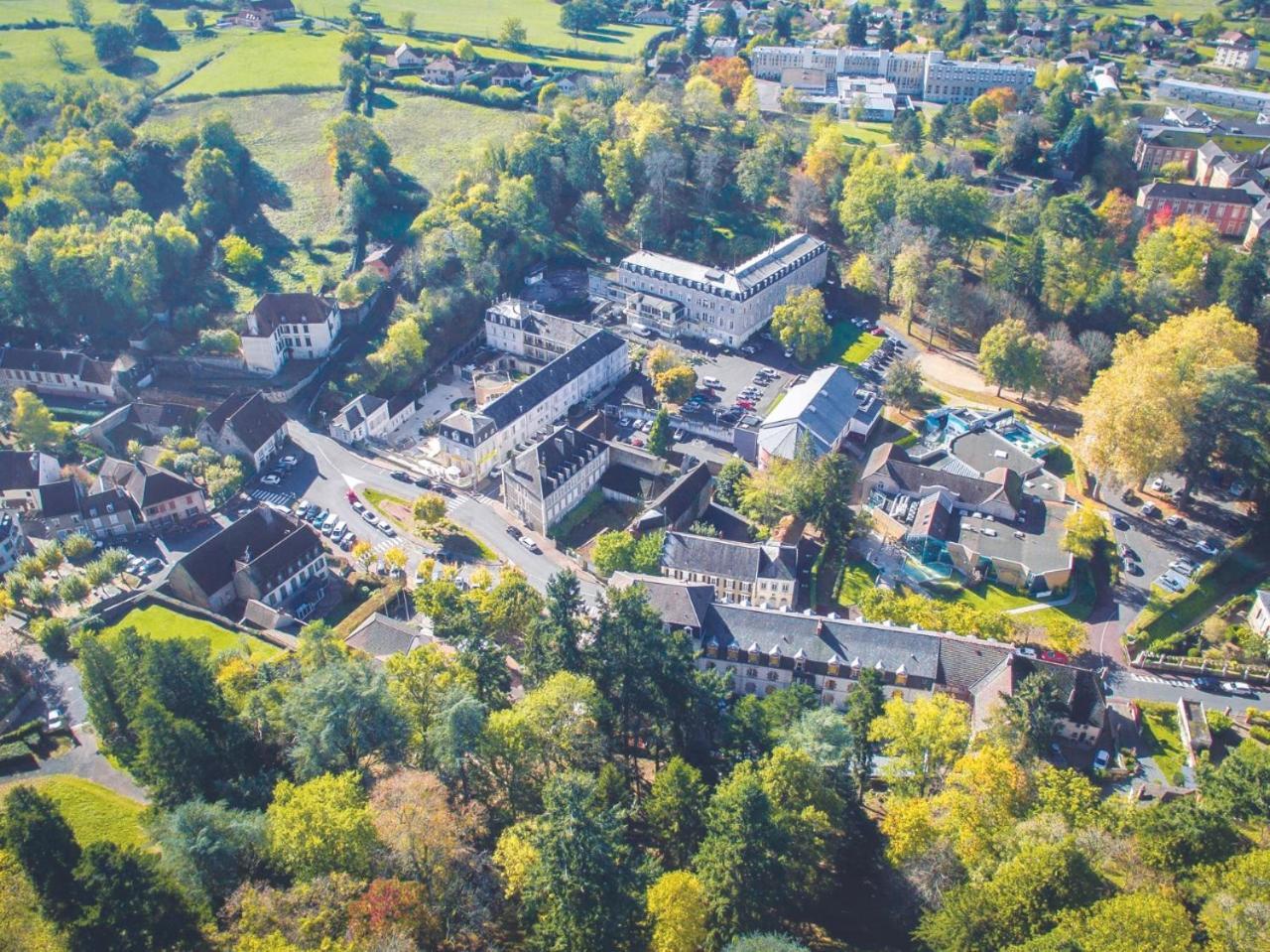 Grand Hotel De Bourbon-Lancy - Spa Et Restaurant - Logis Exteriér fotografie